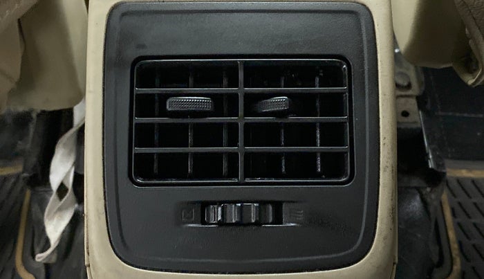 2018 Maruti Dzire VXI, Petrol, Manual, 25,471 km, Rear AC Vents