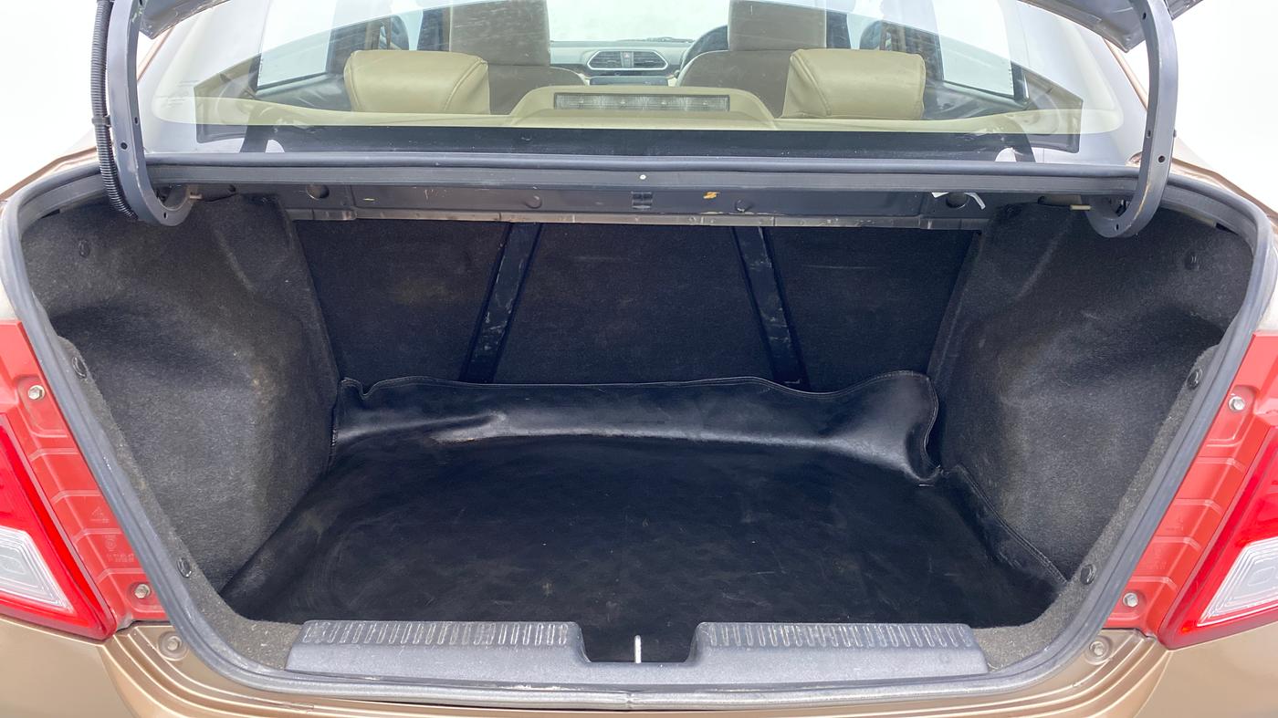 2018 Maruti Dzire VXI, Petrol, Manual, 25,471 km, Boot Inside