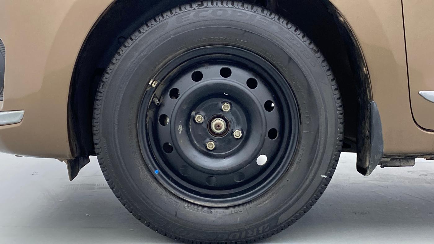 2018 Maruti Dzire VXI, Petrol, Manual, 25,471 km, Left Front Wheel