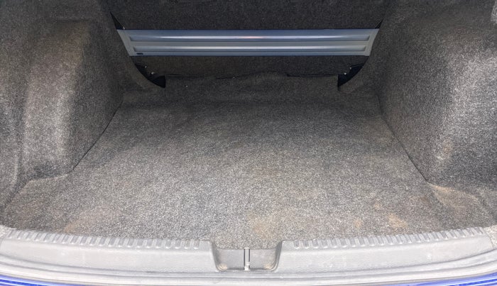 2018 Volkswagen Vento HIGHLINE 1.5 AT, Diesel, Automatic, 63,290 km, Boot Inside