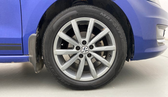 2018 Volkswagen Vento HIGHLINE 1.5 AT, Diesel, Automatic, 63,290 km, Right Front Wheel