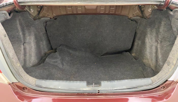 2013 Honda Amaze 1.5L I-DTEC VX, Diesel, Manual, 1,13,330 km, Boot Inside