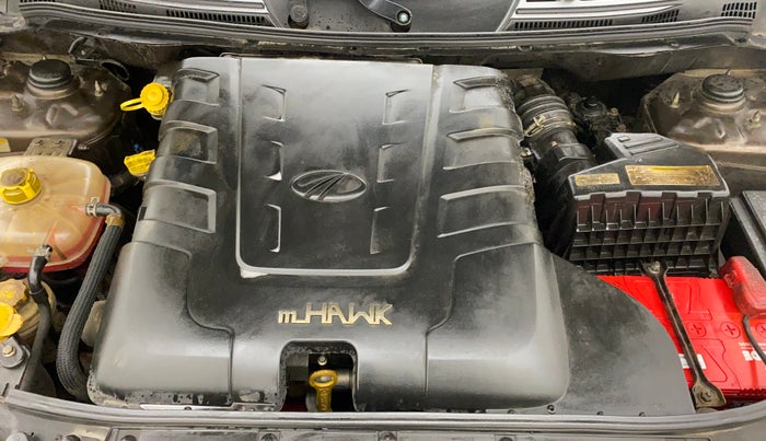 2018 Mahindra XUV500 W11 AT, Diesel, Automatic, 1,27,342 km, Open Bonet