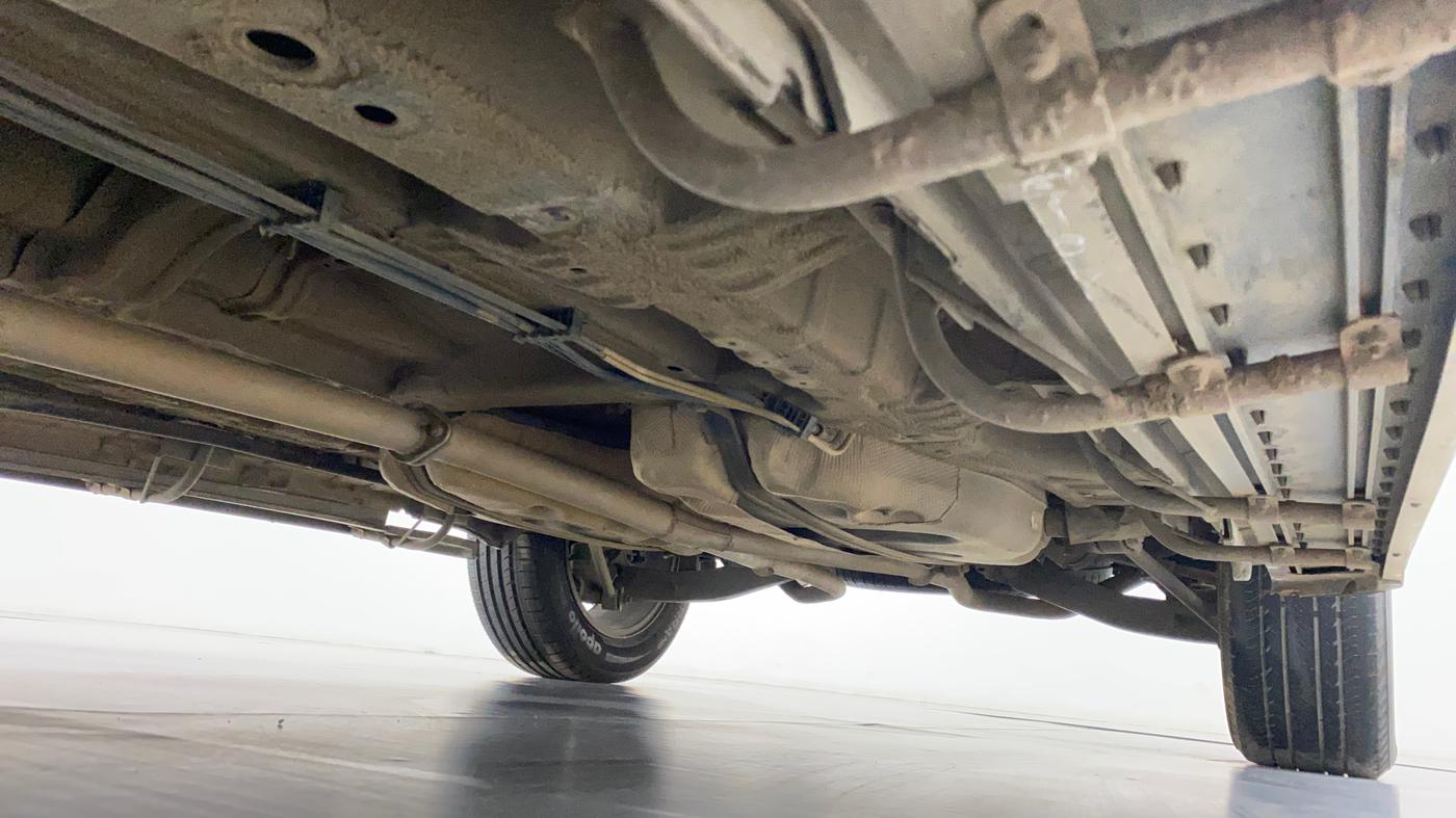 2018 Mahindra XUV500 W11 AT, Diesel, Automatic, 1,27,342 km, Right Side Underbody