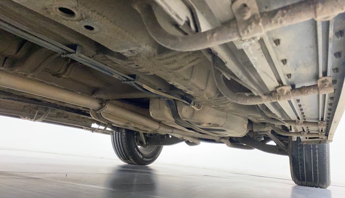 2018 Mahindra XUV500 W11 AT, Diesel, Automatic, 1,27,342 km, Right Side Underbody