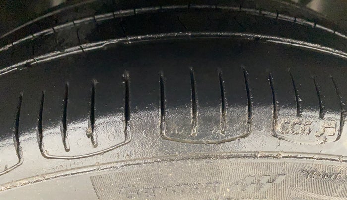 2017 Tata Tiago XZ PETROL, Petrol, Manual, 63,528 km, Right Front Tyre Tread