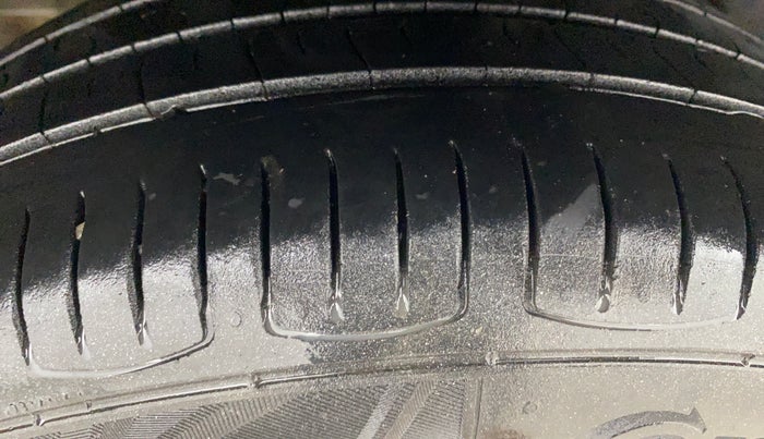 2017 Tata Tiago XZ PETROL, Petrol, Manual, 63,528 km, Right Rear Tyre Tread