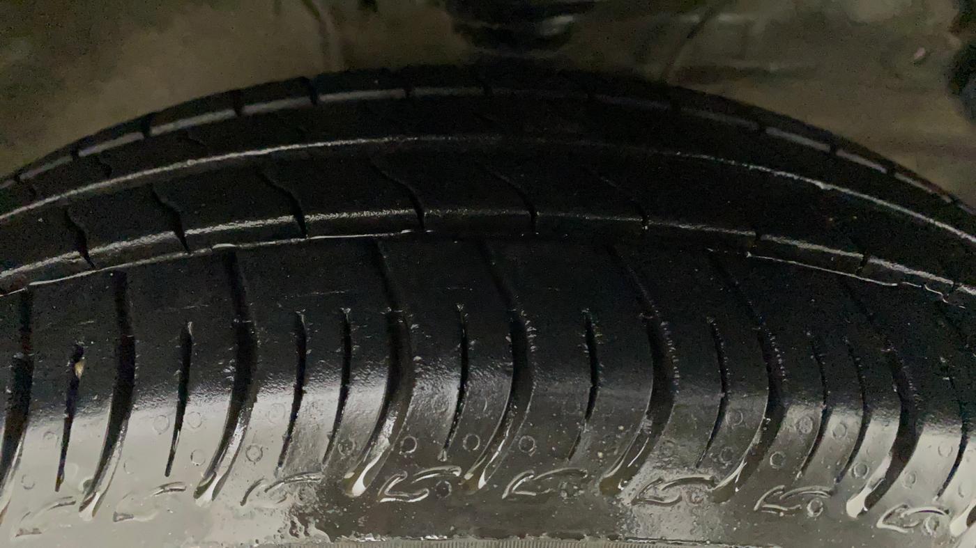 2021 Maruti S PRESSO VXI+, Petrol, Manual, 12,596 km, Right Front Tyre Tread