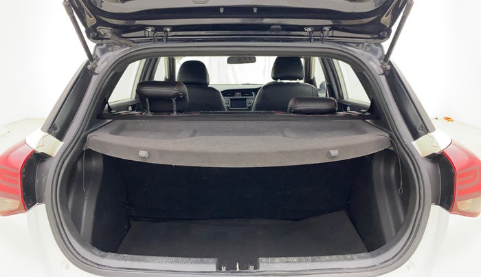 2019 Hyundai Elite i20 SPORTZ PLUS 1.2 DUAL TONE, Petrol, Manual, 52,549 km, Boot Inside