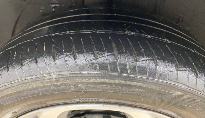 2019 Hyundai Elite i20 SPORTZ PLUS 1.2 DUAL TONE, Petrol, Manual, 52,549 km, Right Rear Tyre Tread