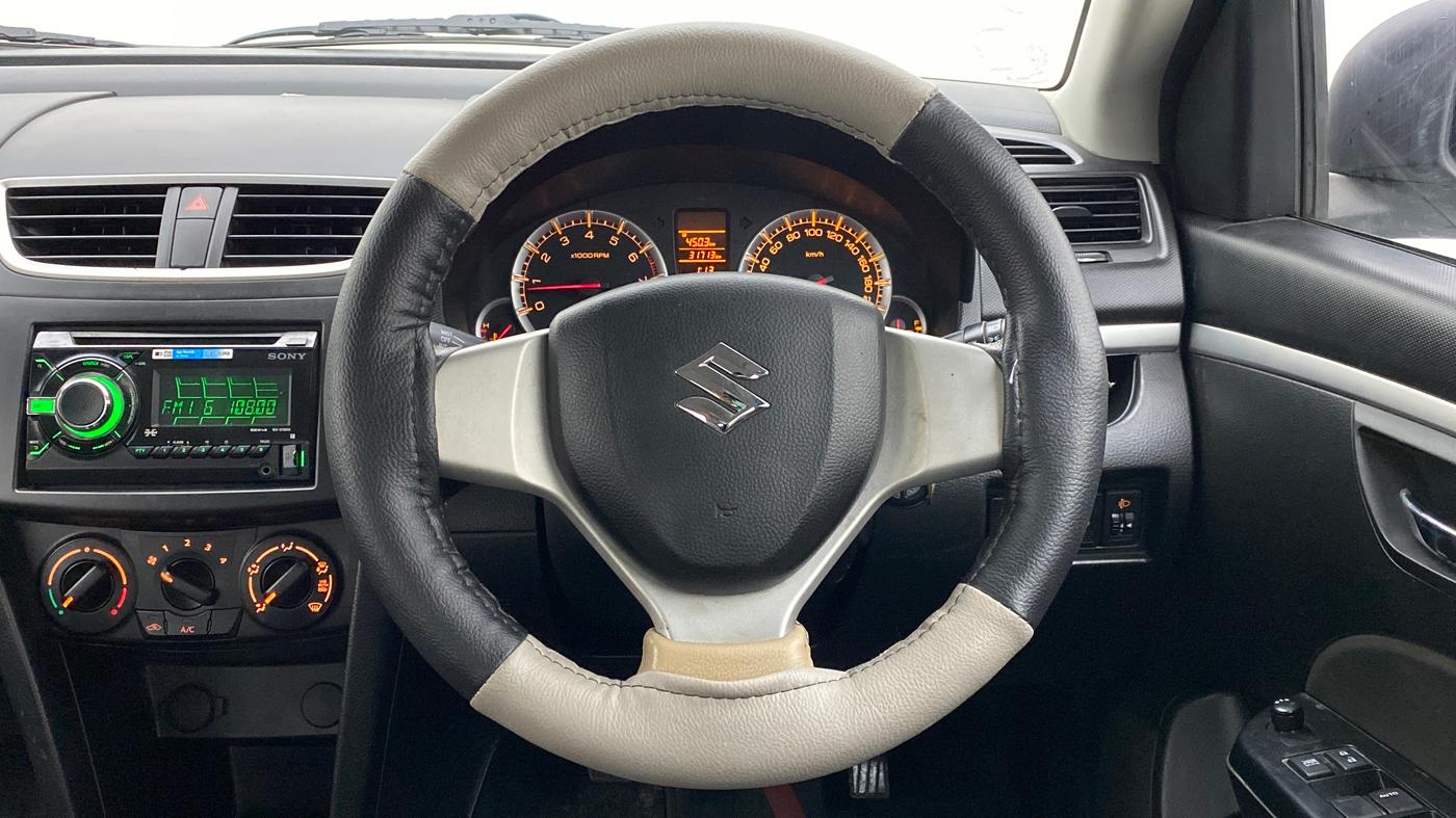 2013 Maruti Swift VXI, Petrol, Manual, 31,742 km, Steering Wheel Close Up