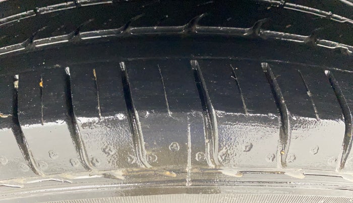 2017 Hyundai Creta E PLUS 1.6 PETROL, Petrol, Manual, 39,630 km, Left Rear Tyre Tread