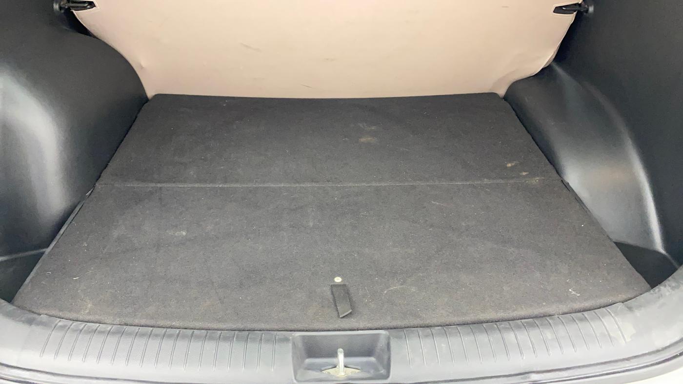 2017 Hyundai Creta E PLUS 1.6 PETROL, Petrol, Manual, 39,630 km, Boot Inside