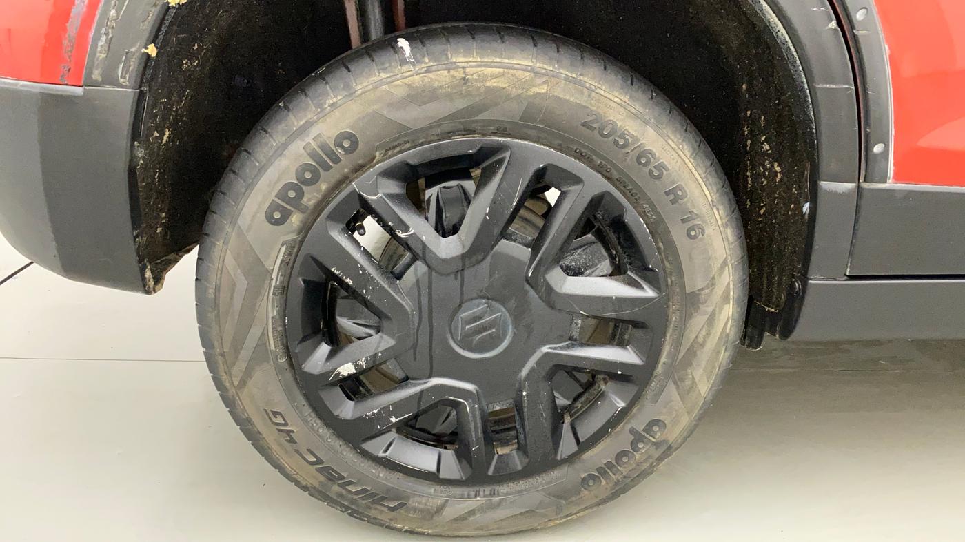 2018 Maruti Vitara Brezza LDI, Diesel, Manual, 75,647 km, Right Rear Wheel