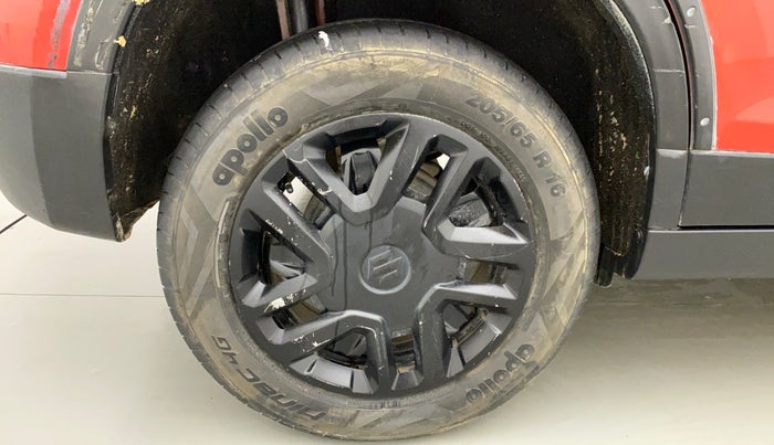 2018 Maruti Vitara Brezza LDI, Diesel, Manual, 75,647 km, Right Rear Wheel
