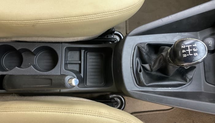 2016 Ford Figo Aspire TREND 1.2 PETROL, Petrol, Manual, 78,995 km, Gear Lever