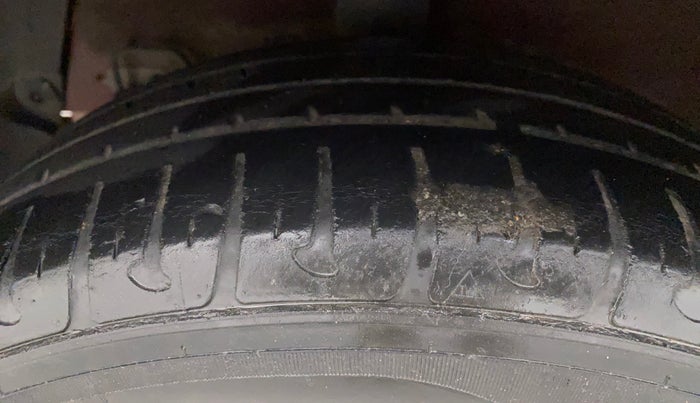 2018 Hyundai Xcent S 1.2, Petrol, Manual, 81,227 km, Right Rear Tyre Tread