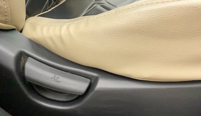 2018 Hyundai Xcent S 1.2, Petrol, Manual, 81,227 km, Driver Side Adjustment Panel