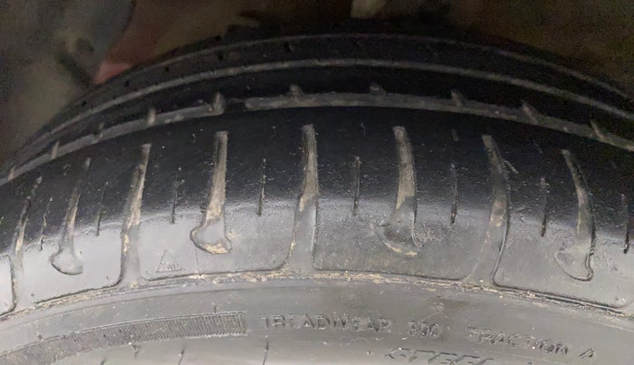 2018 Hyundai Xcent S 1.2, Petrol, Manual, 81,227 km, Left Front Tyre Tread