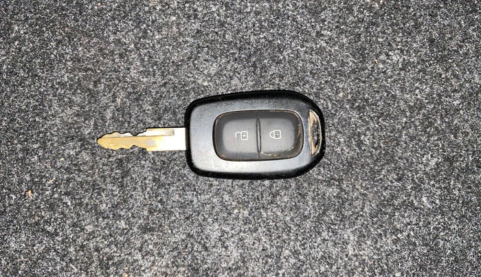 2019 Datsun Redi Go T (O), Petrol, Manual, 17,499 km, Key Close Up