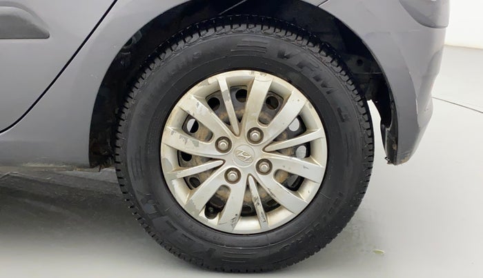2013 Hyundai i10 MAGNA 1.1, CNG, Manual, 68,811 km, Left Rear Wheel