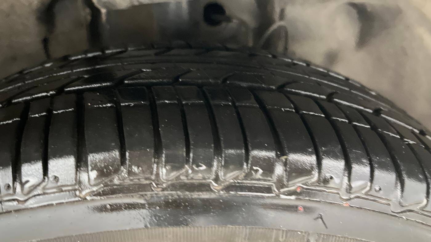 2023 Tata Tiago XZA PLUS PETROL, Petrol, Automatic, 9,447 km, Right Front Tyre Tread