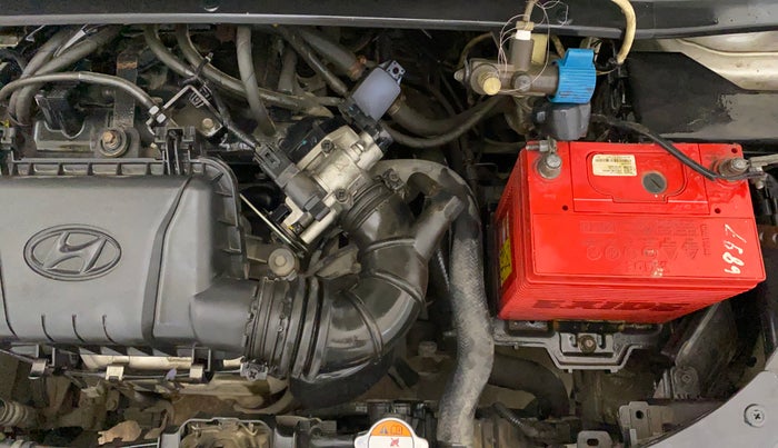 2014 Hyundai i10 MAGNA 1.1, CNG, Manual, 27,578 km, Engine View - Left