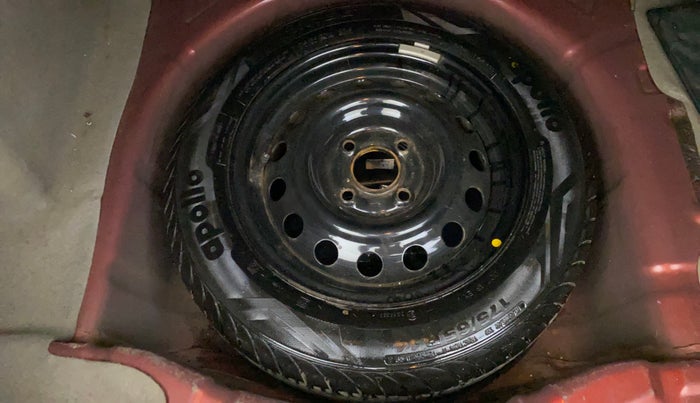 2016 Ford Figo Aspire TREND 1.2 PETROL, Petrol, Manual, 42,969 km, Spare Tyre