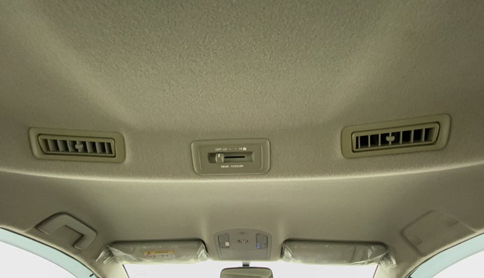 2018 Toyota Innova Crysta 2.8 GX AT 7 STR, Diesel, Automatic, 90,143 km, Rear AC Vents