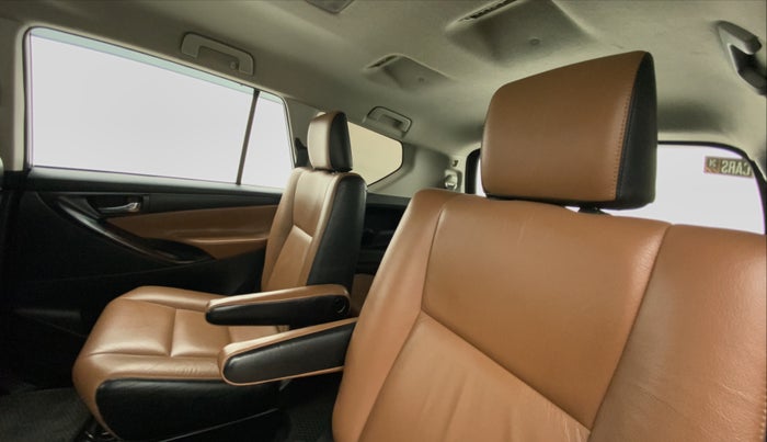 2018 Toyota Innova Crysta 2.8 GX AT 7 STR, Diesel, Automatic, 90,143 km, Right Side Rear Door Cabin