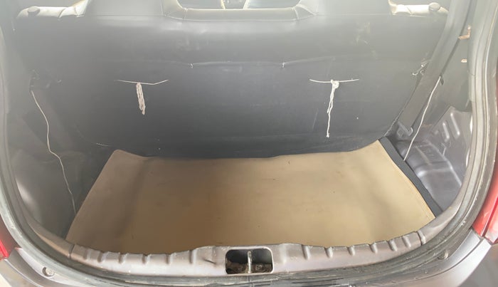 2013 Hyundai Eon D-LITE+, Petrol, Manual, 79,459 km, Boot Inside