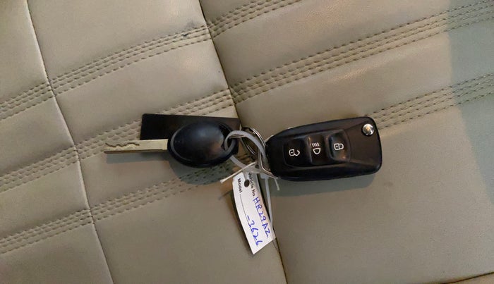 2022 Tata PUNCH ADVENTURE MT, Petrol, Manual, 50,759 km, Key Close Up