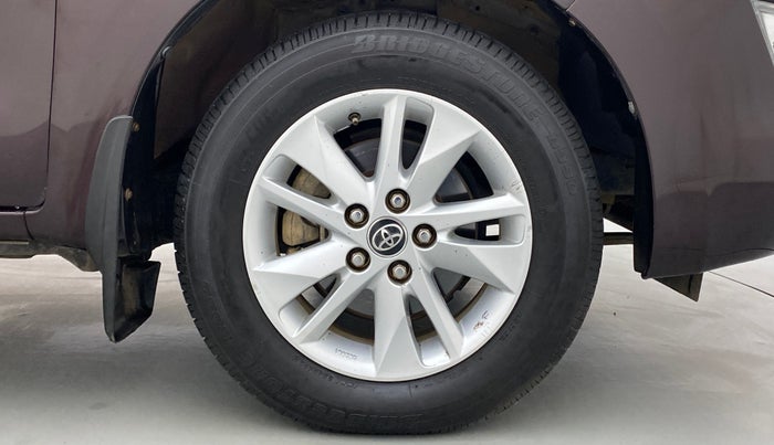 2017 Toyota Innova Crysta 2.7 ZX AT 7 STR, Petrol, Automatic, 91,994 km, Right Front Wheel
