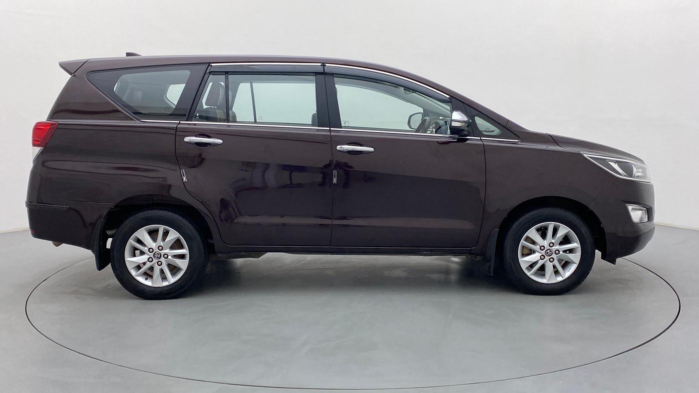 2017 Toyota Innova Crysta 2.7 ZX AT 7 STR, Petrol, Automatic, 91,994 km, Right Side View