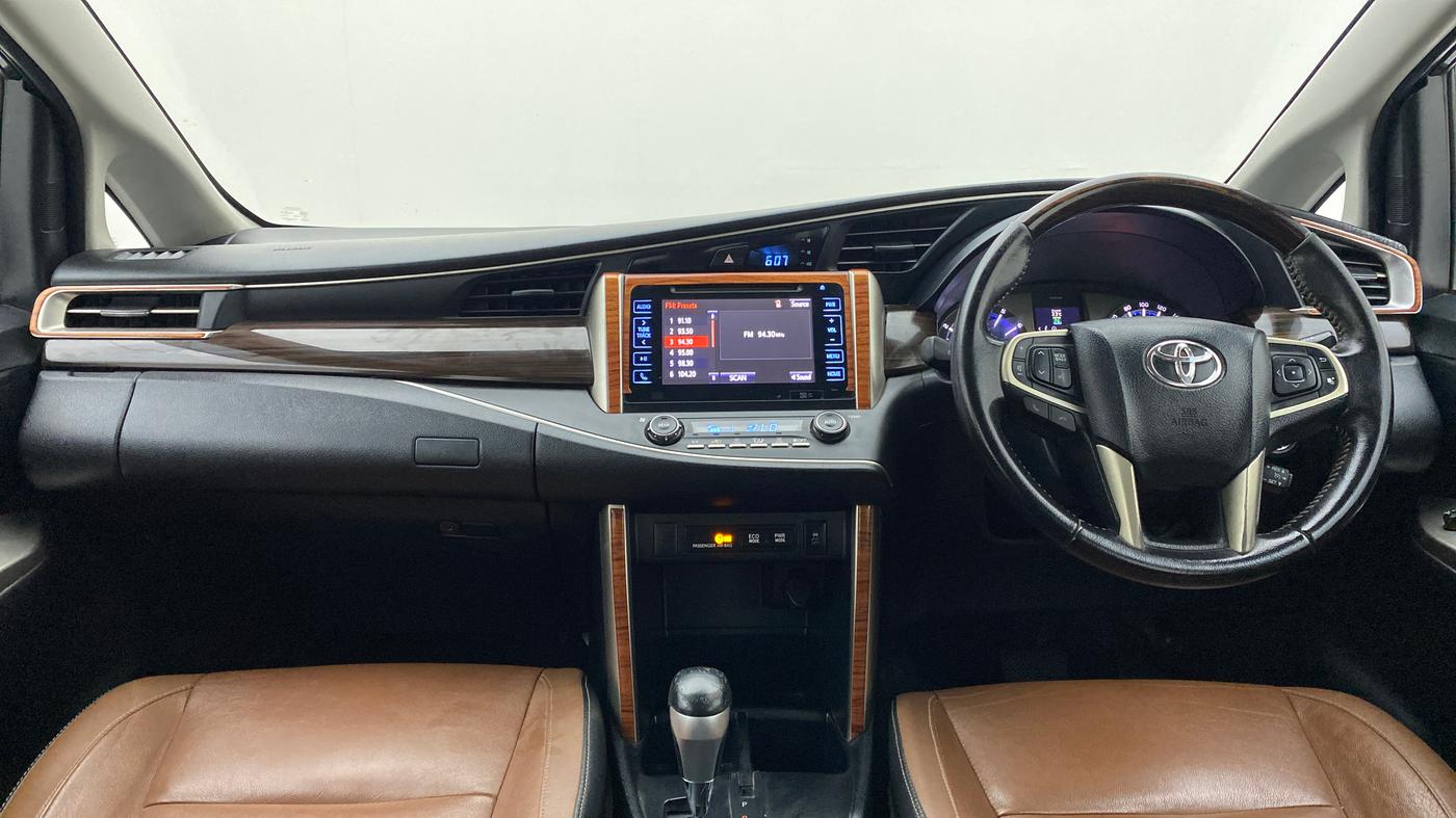 2017 Toyota Innova Crysta 2.7 ZX AT 7 STR, Petrol, Automatic, 91,994 km, Dashboard