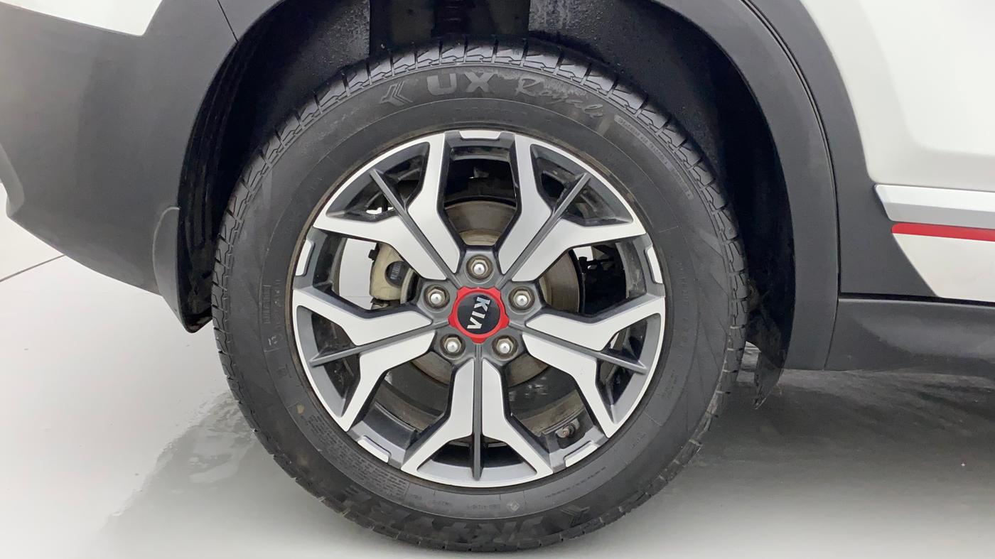 2021 KIA SELTOS GTX PLUS AT 1.5 DIESEL, Diesel, Automatic, 27,118 km, Left Rear Wheel