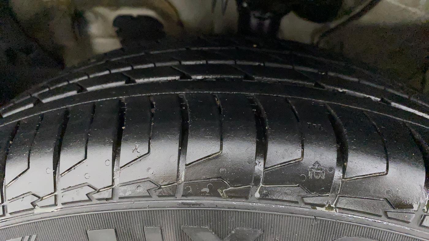 2021 KIA SELTOS GTX PLUS AT 1.5 DIESEL, Diesel, Automatic, 27,118 km, Left Front Tyre Tread