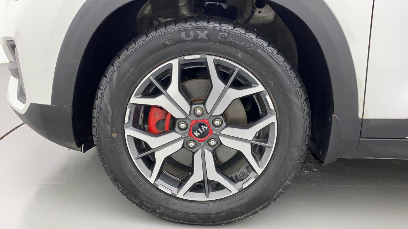 2021 KIA SELTOS GTX PLUS AT 1.5 DIESEL, Diesel, Automatic, 27,118 km, Left Front Wheel