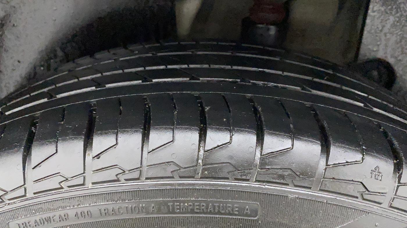 2021 KIA SELTOS GTX PLUS AT 1.5 DIESEL, Diesel, Automatic, 27,118 km, Left Rear Tyre Tread