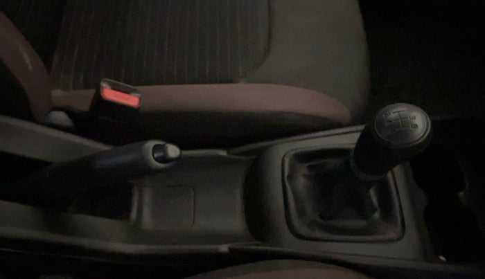 2024 Maruti FRONX SIGMA CNG 1.2 MT, CNG, Manual, 49,269 km, Gear Lever