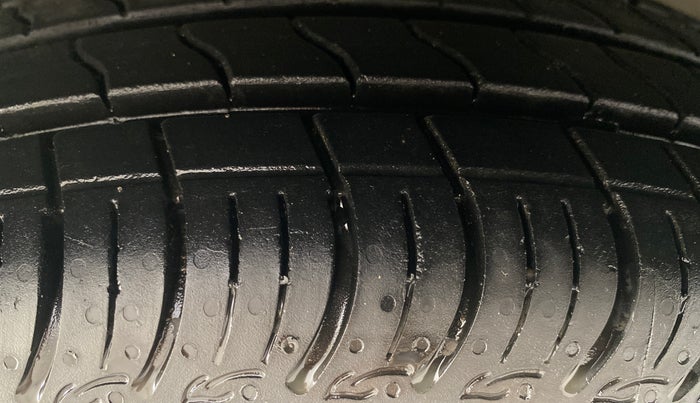 2016 Hyundai Grand i10 ASTA (O) 1.2 KAPPA VTVT, Petrol, Manual, 42,365 km, Left Front Tyre Tread