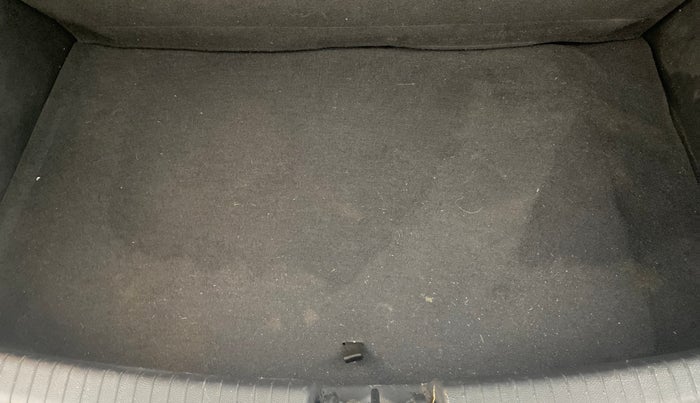 2016 Hyundai Grand i10 ASTA (O) 1.2 KAPPA VTVT, Petrol, Manual, 42,365 km, Boot Inside