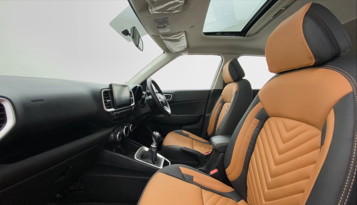2019 Hyundai VENUE SX 1.0 TURBO, Petrol, Manual, 37,597 km, Right Side Front Door Cabin