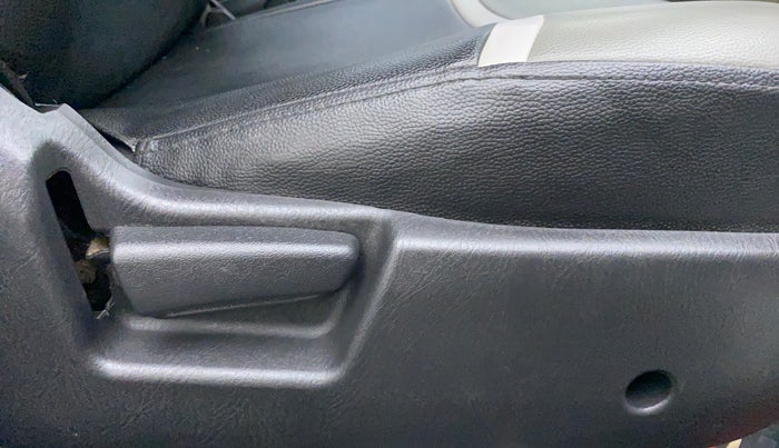 2020 Maruti Alto LXI, Petrol, Manual, 23,840 km, Driver Side Adjustment Panel