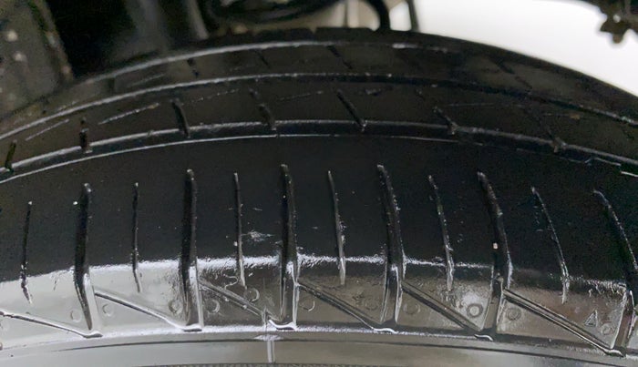 2020 Maruti Alto LXI, Petrol, Manual, 23,840 km, Left Rear Tyre Tread