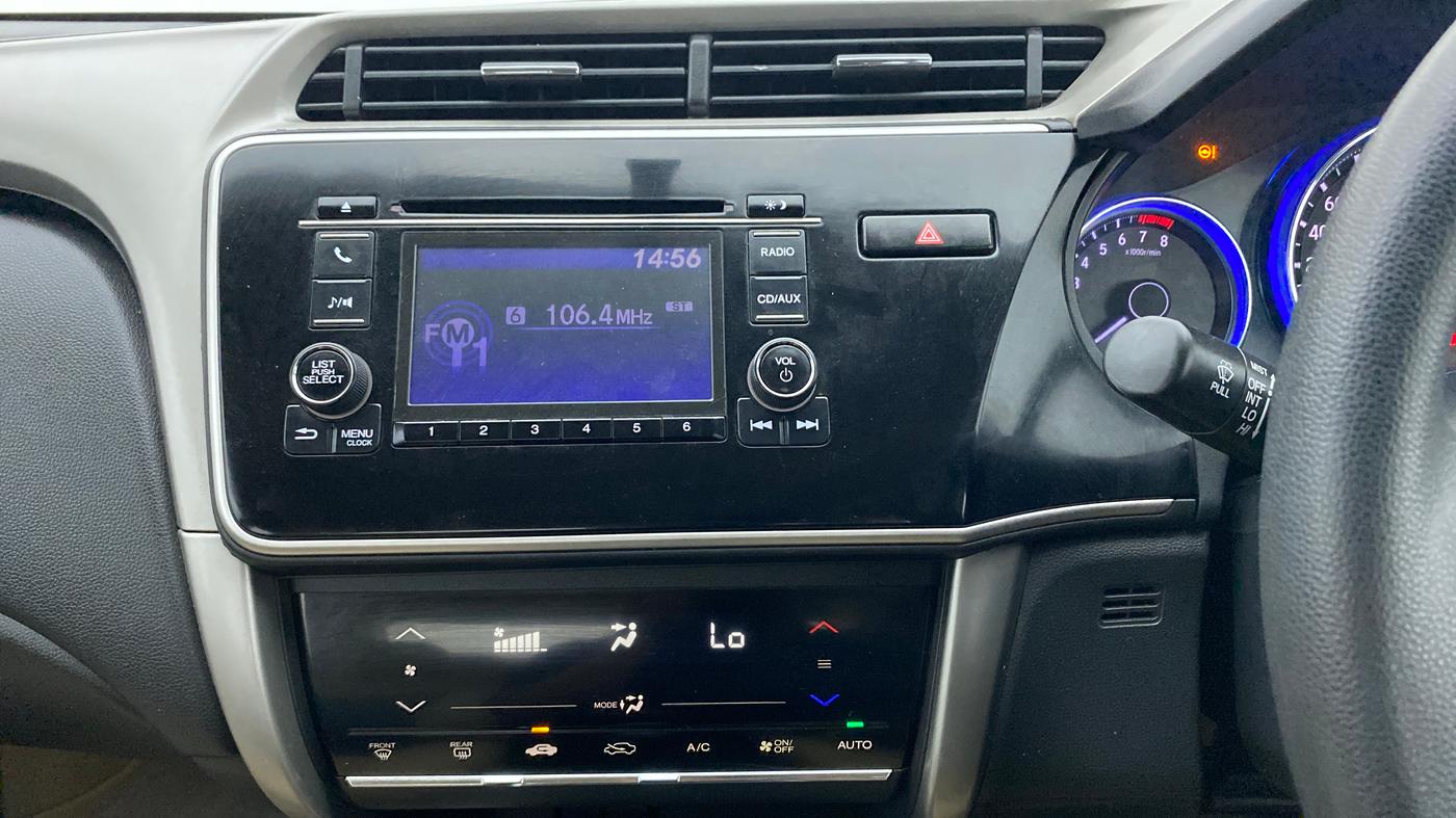 2017 Honda City V MT PETROL, Petrol, Manual, 62,475 km, Air Conditioner
