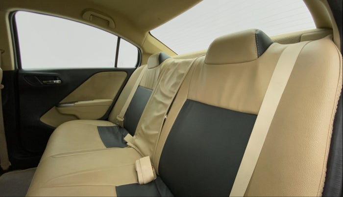 2017 Honda City V MT PETROL, Petrol, Manual, 62,475 km, Right Side Rear Door Cabin
