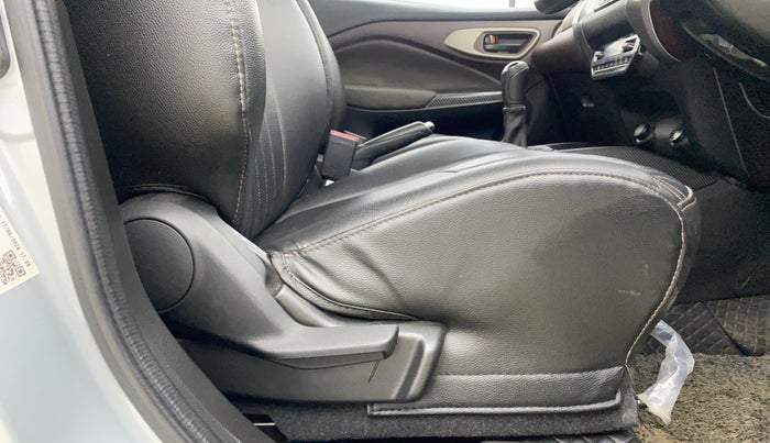 2024 Toyota Urban Cruiser Taisor S Plus 1.2 Petrol MT, Petrol, Manual, 17,564 km, Driver Side Adjustment Panel