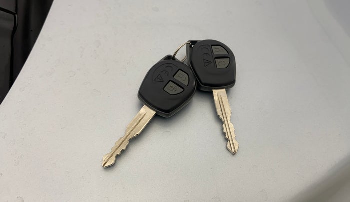 2024 Toyota Urban Cruiser Taisor S Plus 1.2 Petrol MT, Petrol, Manual, 17,564 km, Key Close Up