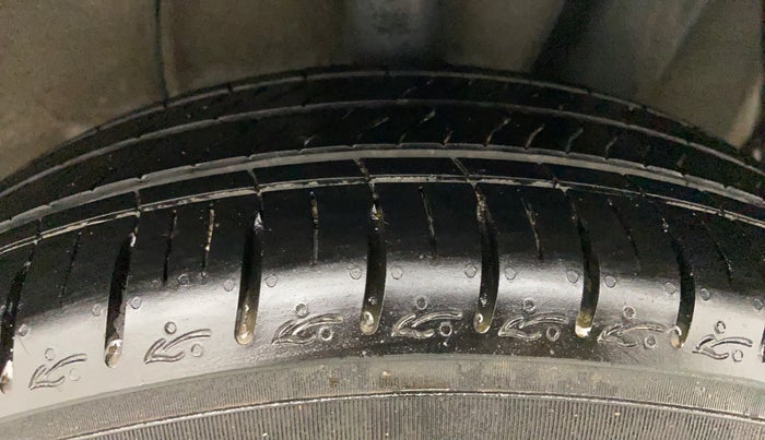 2021 Hyundai AURA SX PLUS 1.2 AMT, Petrol, Automatic, 38,710 km, Left Rear Tyre Tread